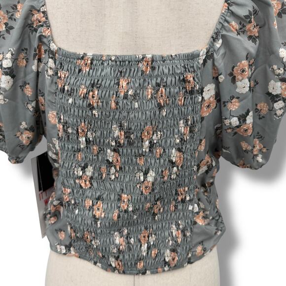 NEW Celebrity Pink Gray Floral Top Size Large Smocked ruched Puff Sleeve Crop - Picture 8 of 11